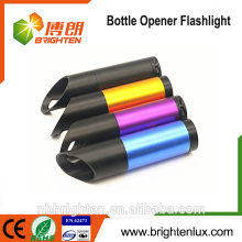 Alibaba Material de alumínio de bolso de bolso de tamanho colorido 3 * AAA bateria Powered 9 levou garrafa abridor Torch Mini levou luz